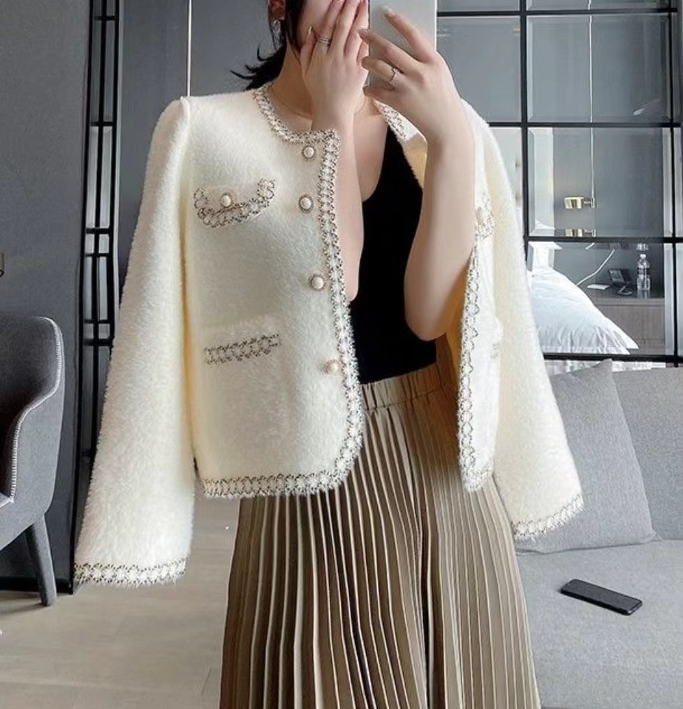 Elegant Cashmere Pearl Button Coat